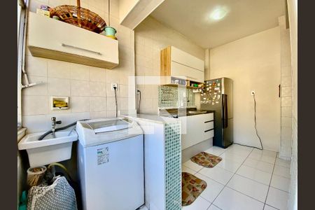 Apartamento à venda com 82m², 2 quartos e 1 vagaÁrea de Serviço