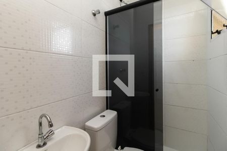 Casa para alugar com 70m², 2 quartos e 2 vagas Casa para alugar com 70m², 2 quartos e 2 vagasBanheiro da Suíte 1