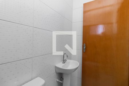 Casa para alugar com 70m², 2 quartos e 2 vagas Casa para alugar com 70m², 2 quartos e 2 vagasBanheiro da Suíte 2