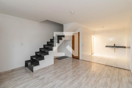 Sala de casa para alugar com 2 quartos, 70m² em Vila Paranagua, São Paulo