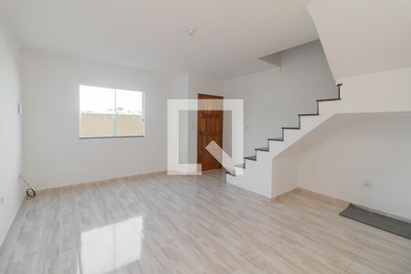 Sala de casa para alugar com 2 quartos, 70m² em Vila Paranagua, São Paulo
