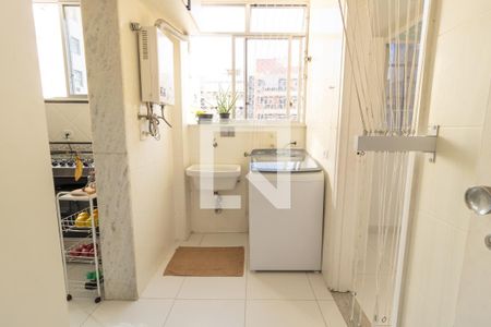 Apartamento à venda com 130m², 4 quartos e 1 vagaÁrea de Serviço