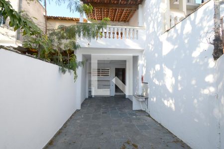 Casa para alugar com 92m², 3 quartos e 1 vagaQuintal