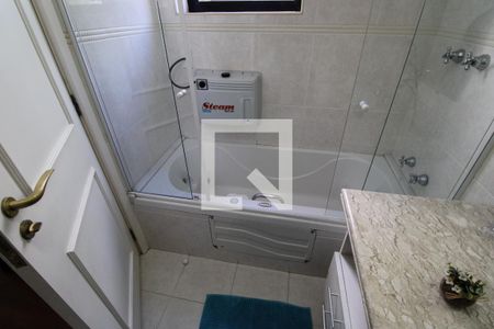 Apartamento à venda com 256m², 4 quartos e 3 vagasBanheiro da Suíte 2