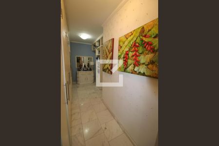 Apartamento à venda com 256m², 4 quartos e 3 vagasCorredor