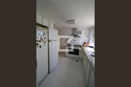 Apartamento à venda com 256m², 4 quartos e 3 vagasCozinha