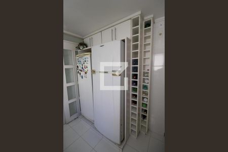 Apartamento à venda com 256m², 4 quartos e 3 vagasCozinha