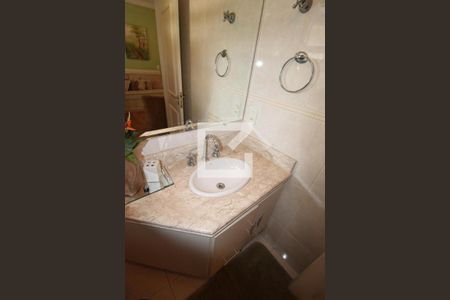 Apartamento à venda com 256m², 4 quartos e 3 vagasBanheiro da Suíte 3