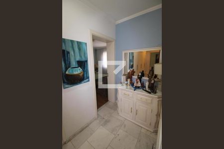 Apartamento à venda com 256m², 4 quartos e 3 vagasCorredor