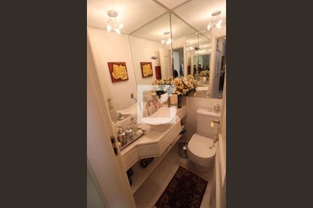 Apartamento à venda com 256m², 4 quartos e 3 vagasLavabo