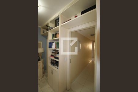 Apartamento à venda com 256m², 4 quartos e 3 vagasEscritório