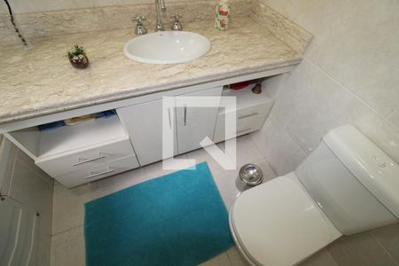 Apartamento à venda com 256m², 4 quartos e 3 vagasBanheiro da Suíte 2