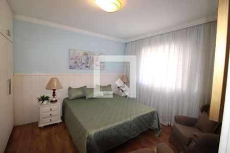 Apartamento à venda com 256m², 4 quartos e 3 vagasSuíte 2