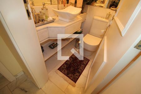 Apartamento à venda com 256m², 4 quartos e 3 vagasLavabo