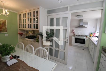 Apartamento à venda com 256m², 4 quartos e 3 vagasCopa