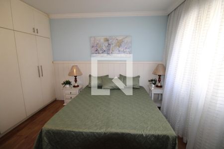 Apartamento à venda com 256m², 4 quartos e 3 vagasSuíte 2