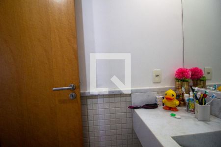 Apartamento à venda com 164m², 4 quartos e 2 vagasBanheiro Social