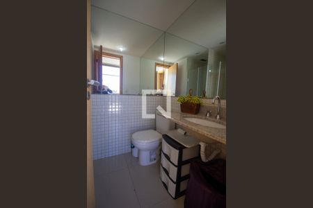 Apartamento à venda com 164m², 4 quartos e 2 vagasBanheiro Social da Cobertura