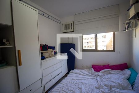 Apartamento à venda com 164m², 4 quartos e 2 vagasQuarto 1