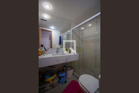 Apartamento à venda com 164m², 4 quartos e 2 vagasBanheiro Social