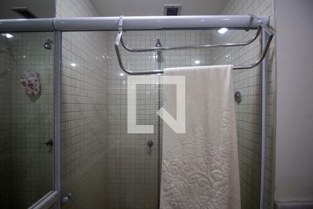 Apartamento à venda com 164m², 4 quartos e 2 vagasBanheiro da Suíte 1