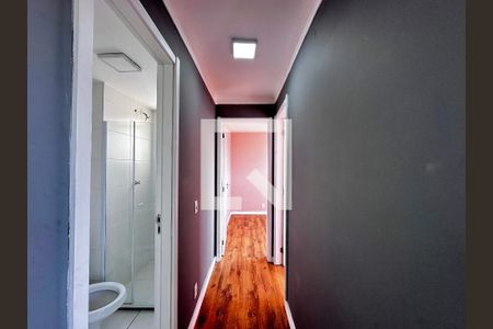 Corredor Quartos de apartamento para alugar com 2 quartos, 42m² em Jardim Germânia, São Paulo