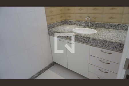 Casa de condomínio à venda com 563m², 6 quartos e 4 vagasBanheiro Suite Empregada
