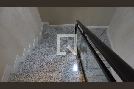 Casa de condomínio à venda com 563m², 6 quartos e 4 vagasEscada Segundo andar