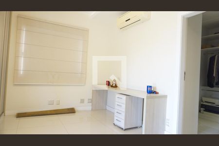 Casa de condomínio à venda com 563m², 6 quartos e 4 vagasSuite 2