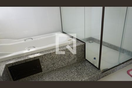 Casa de condomínio à venda com 563m², 6 quartos e 4 vagasBanheiro - Suite 5