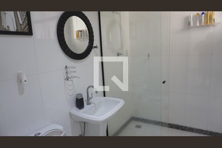 Casa de condomínio à venda com 563m², 6 quartos e 4 vagasBanheiro - Lavanderia