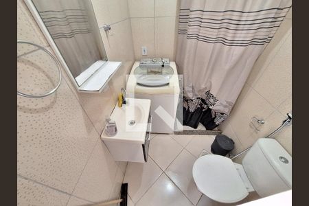 Banheiro de apartamento para alugar com 1 quarto, 32m² em Santa Teresa, Rio de Janeiro