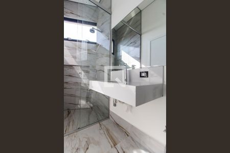 Casa de condomínio à venda com 540m², 4 quartos e 4 vagasBanheiro da Suíte 4