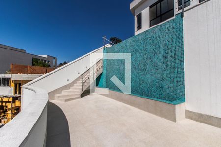 Casa de condomínio à venda com 540m², 4 quartos e 4 vagasPiscina