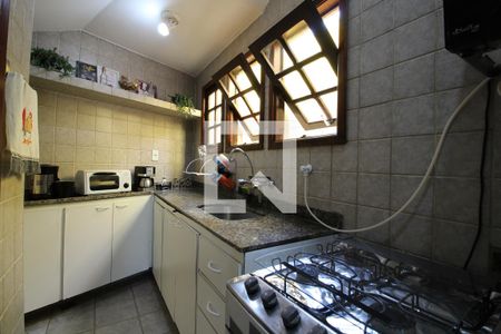 Casa de condomínio à venda com 320m², 5 quartos e 2 vagasCozinha