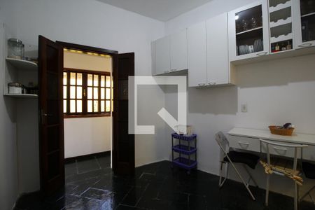Casa de condomínio à venda com 320m², 5 quartos e 2 vagasCozinha