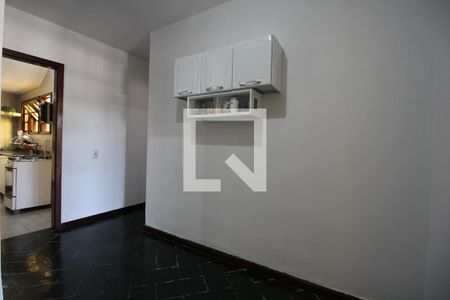 Casa de condomínio à venda com 320m², 5 quartos e 2 vagasCozinha