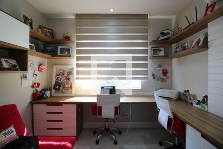 Casa de condomínio à venda com 320m², 5 quartos e 2 vagasQuarto 2