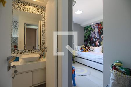 Casa de condomínio à venda com 320m², 5 quartos e 2 vagasQuarto 3 Suíte