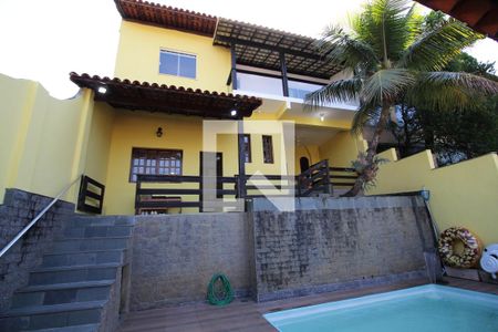Casa de condomínio à venda com 320m², 5 quartos e 2 vagasFachada Interna