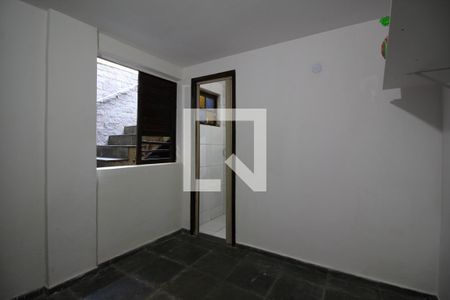 Casa de condomínio à venda com 320m², 5 quartos e 2 vagasQuarto de Serviço