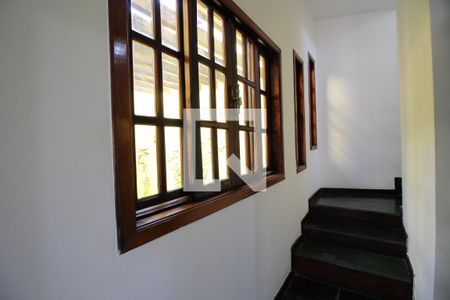 Casa de condomínio à venda com 320m², 5 quartos e 2 vagasSala Escada