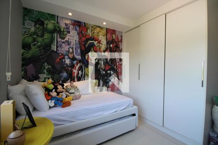 Casa de condomínio à venda com 320m², 5 quartos e 2 vagasQuarto 3 Suíte