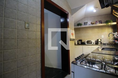 Casa de condomínio à venda com 320m², 5 quartos e 2 vagasCozinha