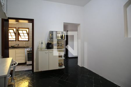 Casa de condomínio à venda com 320m², 5 quartos e 2 vagasCozinha