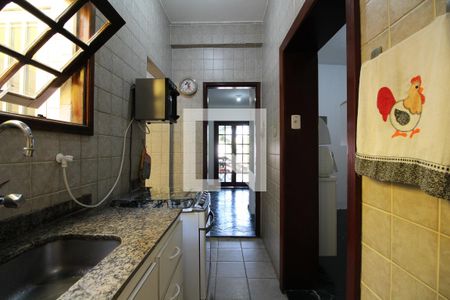 Casa de condomínio à venda com 320m², 5 quartos e 2 vagasCozinha