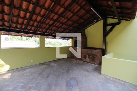 Casa de condomínio à venda com 320m², 5 quartos e 2 vagasÁrea Externa Churrasqueira