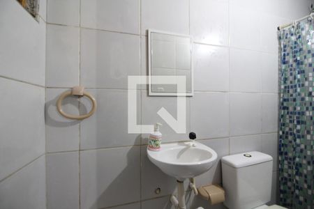 Casa de condomínio à venda com 320m², 5 quartos e 2 vagasBanheiro de Serviço