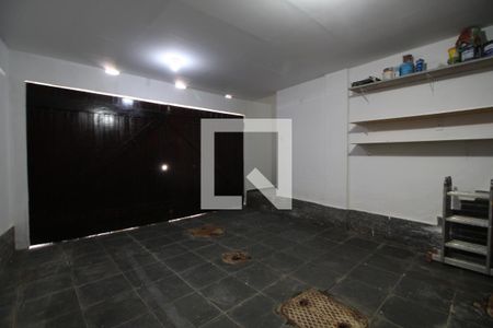 Casa de condomínio à venda com 320m², 5 quartos e 2 vagasGaragem