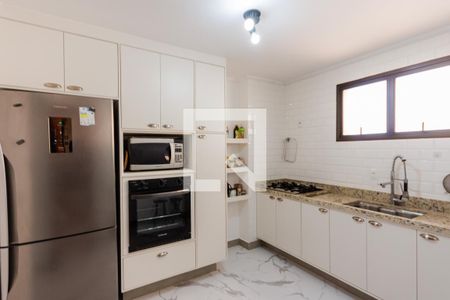 Apartamento à venda com 125m², 3 quartos e 2 vagas Apartamento à venda com 125m², 3 quartos e 2 vagasCozinha